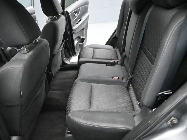 Used 2018 Nissan Rogue SV image 15