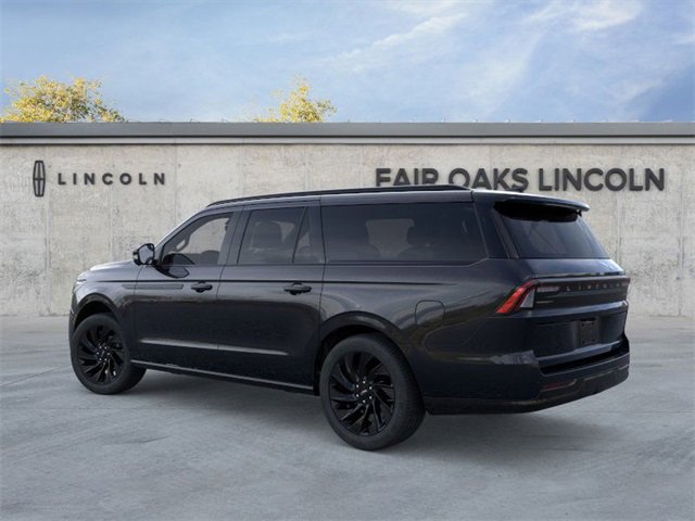 New 2025 Lincoln Navigator L Reserve w/ Jet Appearance Package image 4