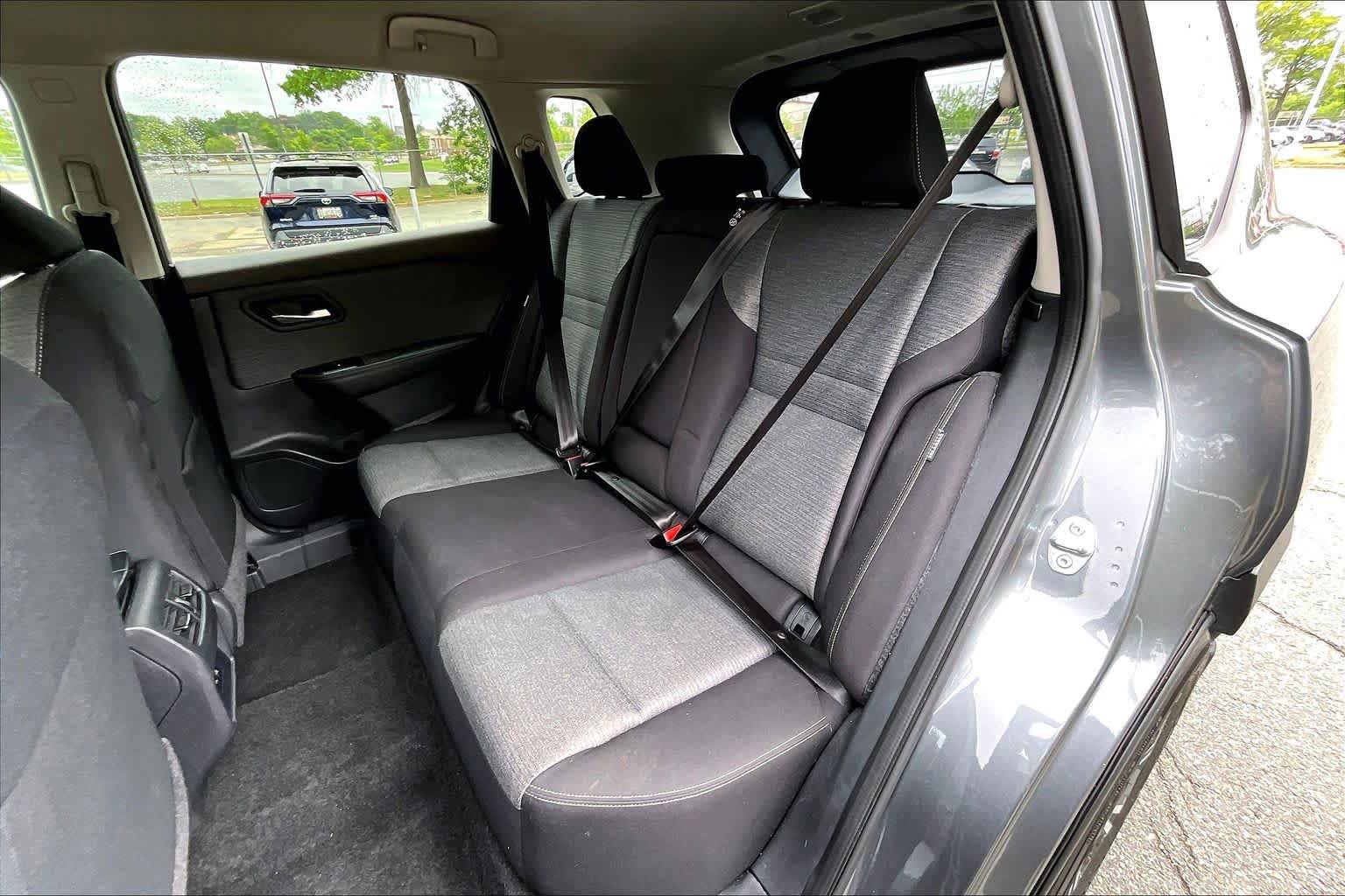 Used 2023 Nissan Rogue SV AWD/4WD image 20