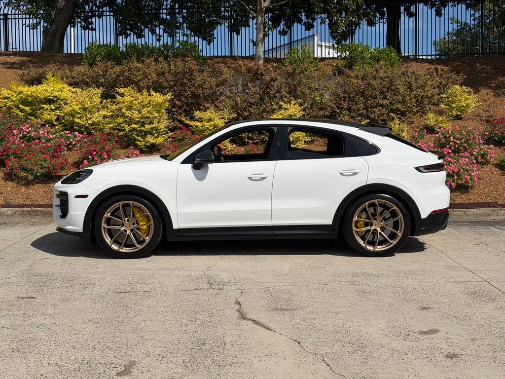 Used 2024 Porsche Cayenne Turbo GT AWD/4WD image 6