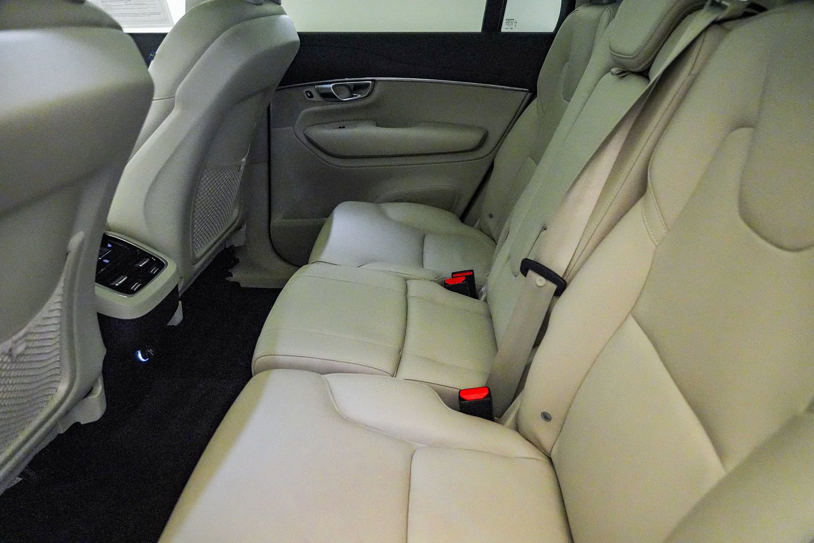 Used 2020 Volvo XC90 T5 Momentum w/ Protection Package Premier AWD/4WD image 20