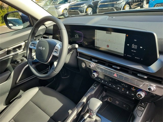 New 2025 Kia Telluride S image 8