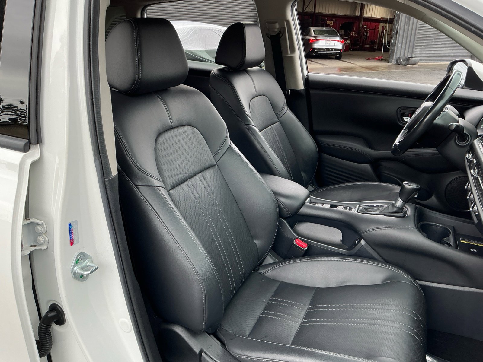 Used 2023 Honda HR-V EX-L image 20