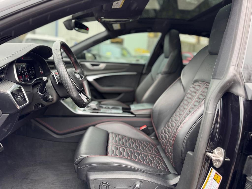 Used 2022 Audi RS 7 Sportback AWD/4WD image 19
