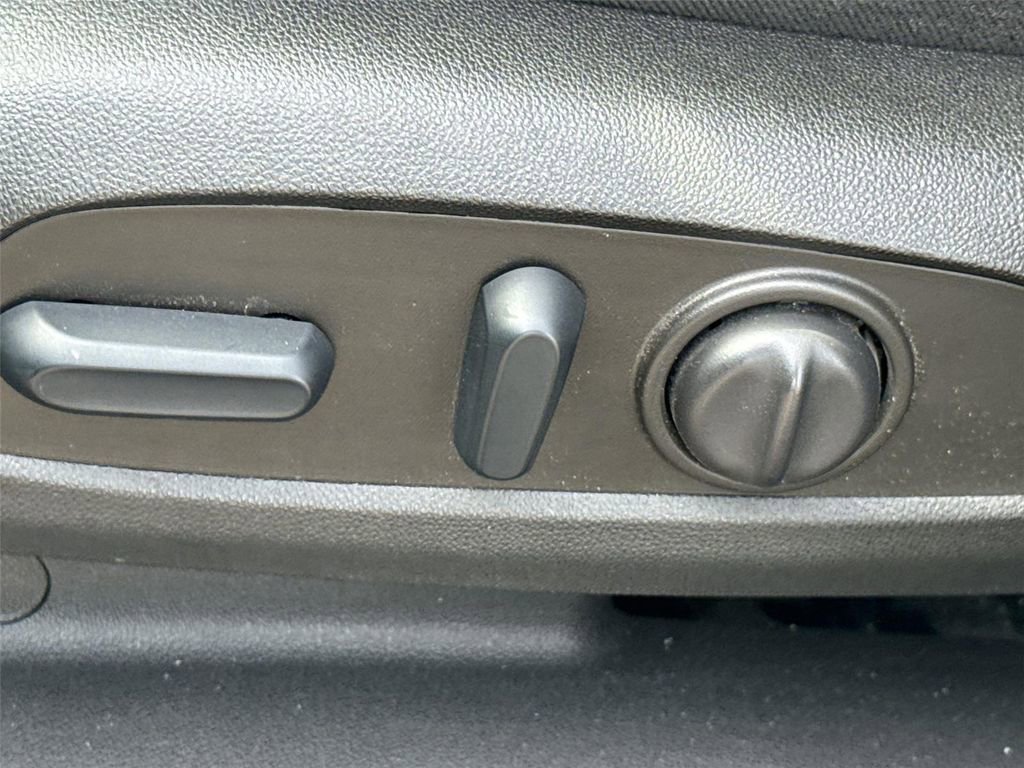 Used 2022 Chevrolet Equinox LT image 33