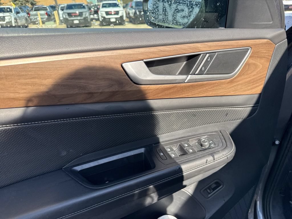 Used 2024 Volkswagen Atlas SE FWD image 19