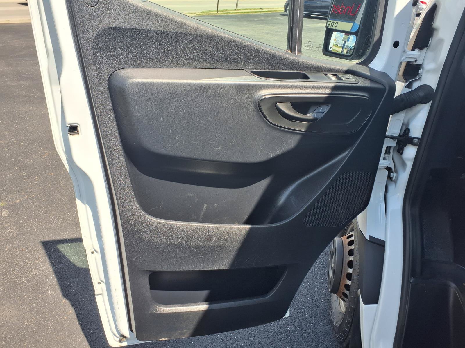 Used 2022 Mercedes-Benz Sprinter 3500 image 16