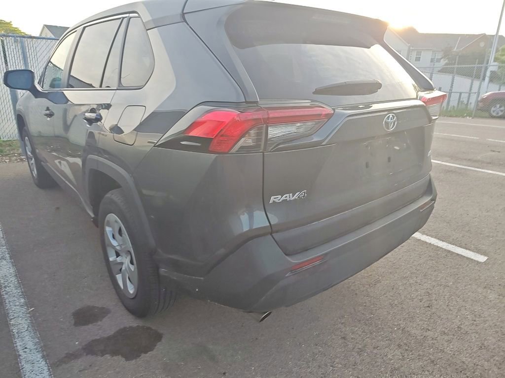Used 2023 Toyota RAV4 LE FWD image 4