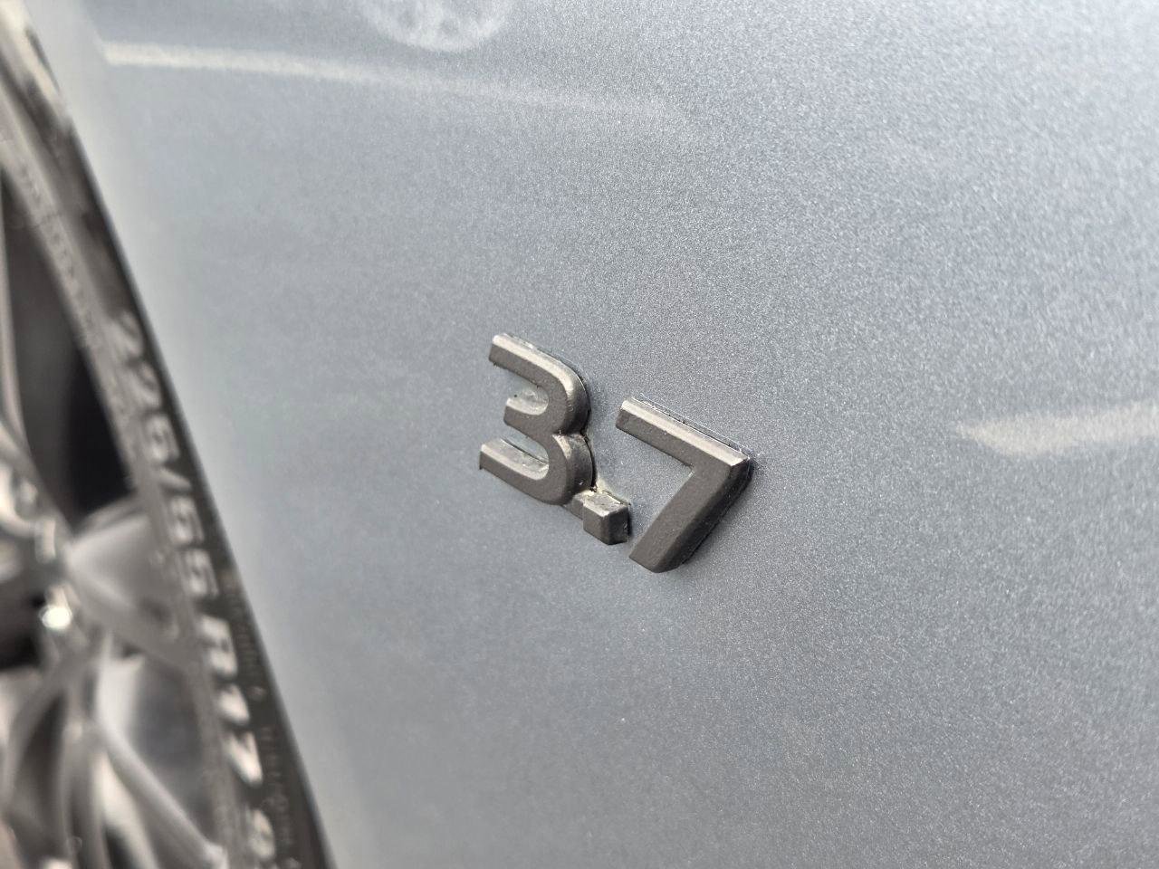 Used 2015 INFINITI Q50 w/ Moonroof Package RWD image 11
