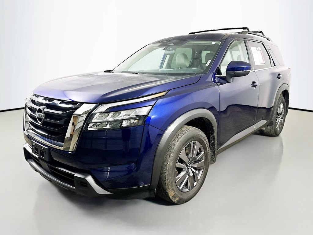 Used 2023 Nissan Pathfinder SV AWD/4WD video 3