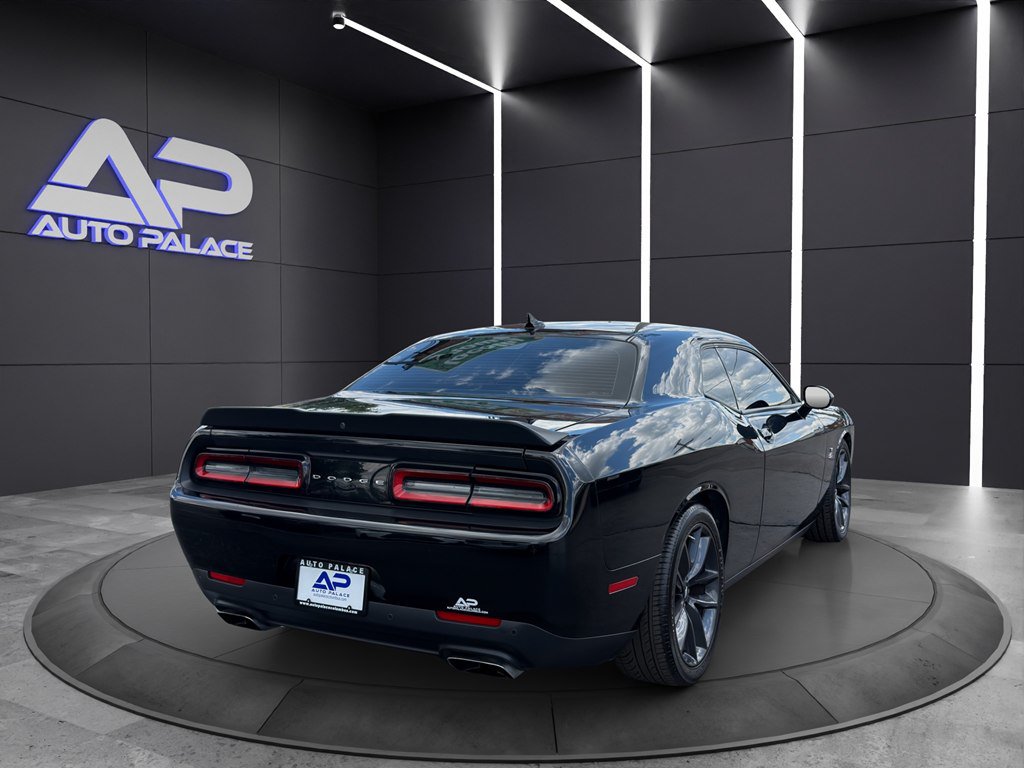 Used 2019 Dodge Challenger R/T Scat Pack RWD image 6