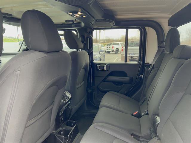Used 2020 Jeep Gladiator Overland image 16