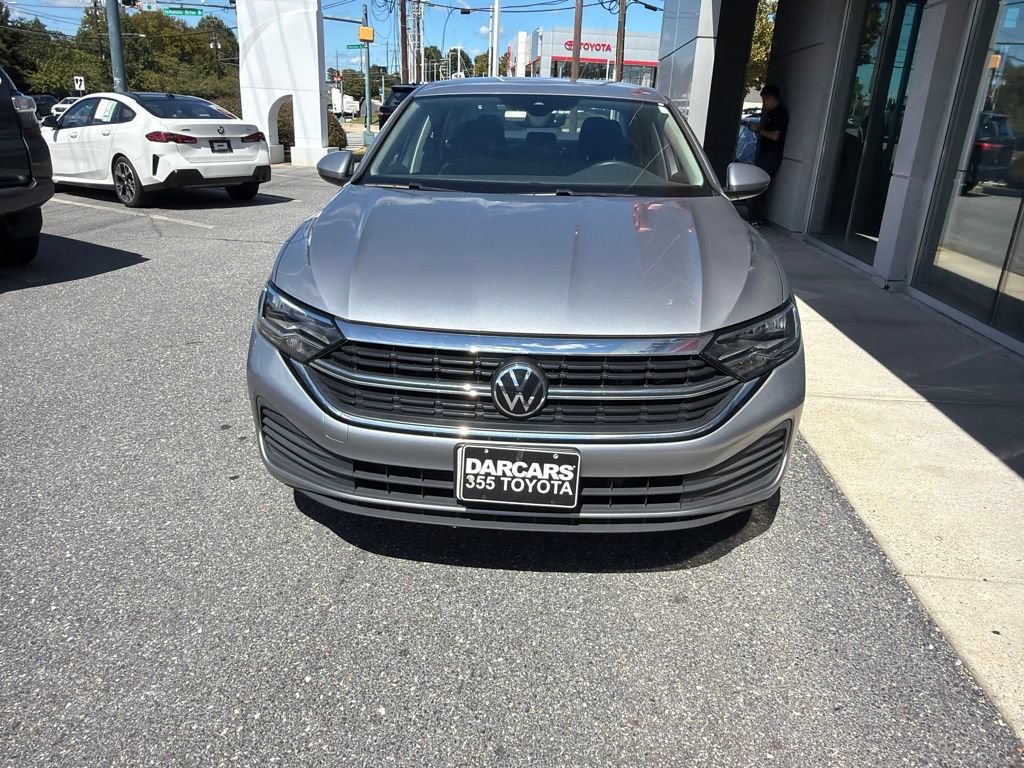 Used 2024 Volkswagen Jetta S FWD image 2