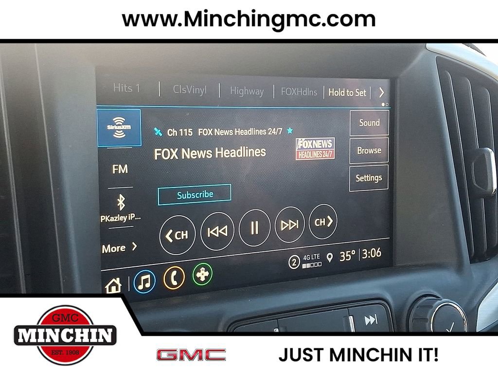 Used 2024 GMC Terrain SLT w/ Tech Package image 13