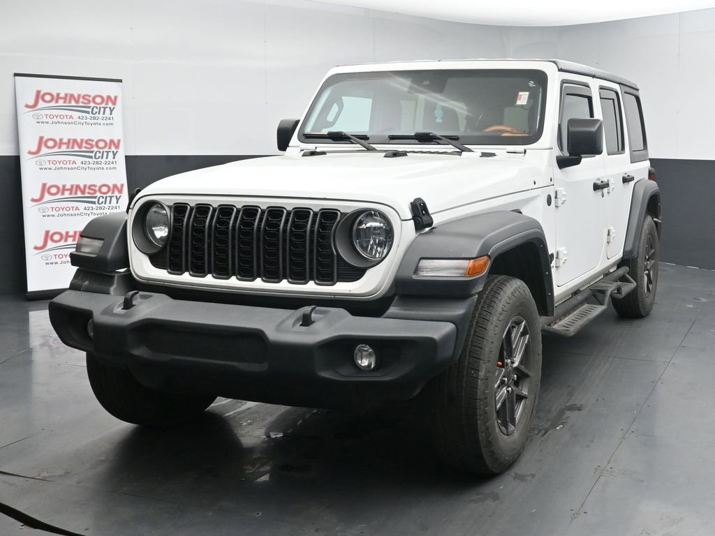 Used 2024 Jeep Wrangler Sport S image 4