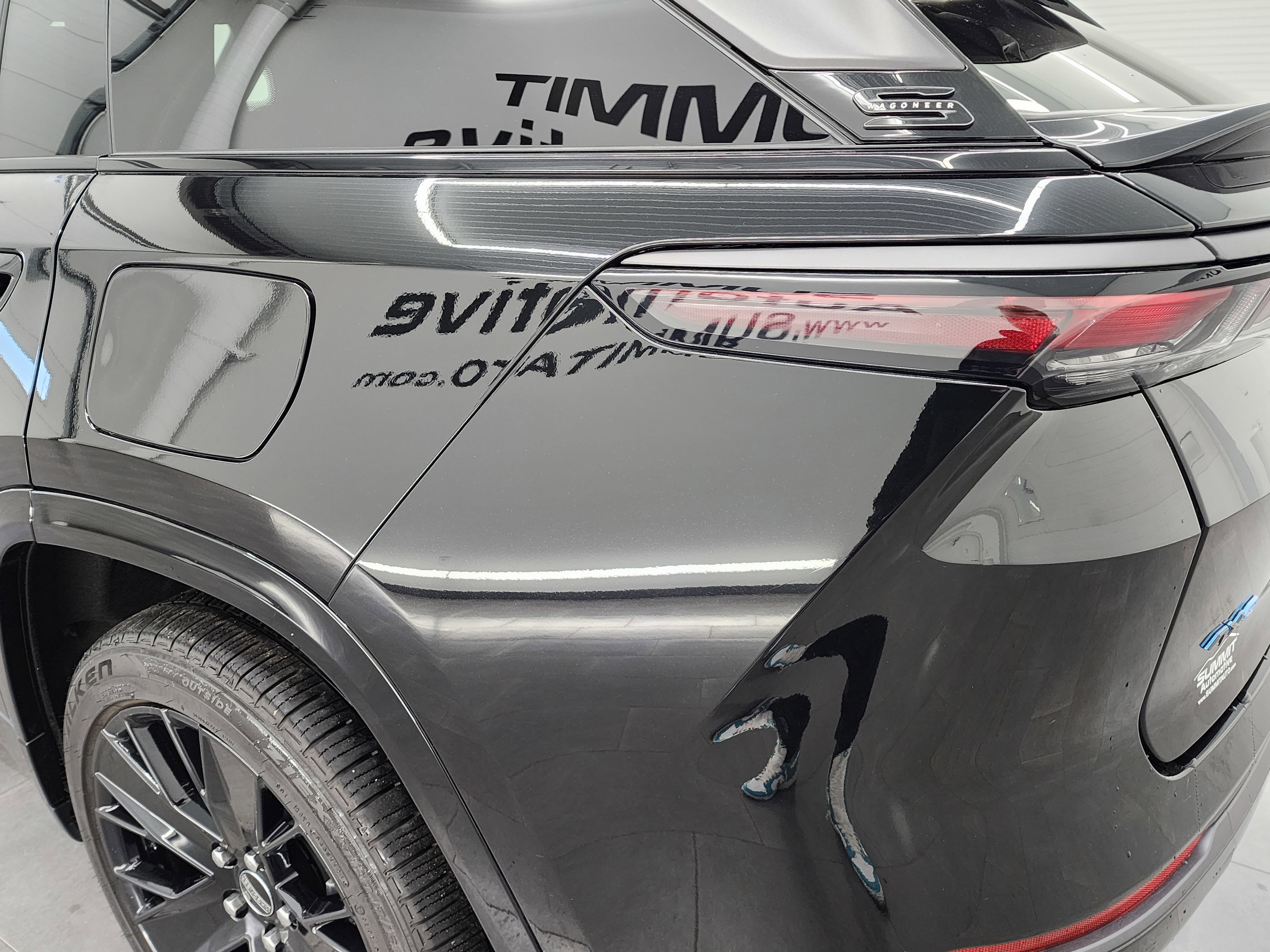 Used 2024 Jeep Wagoneer Launch Edition image 35