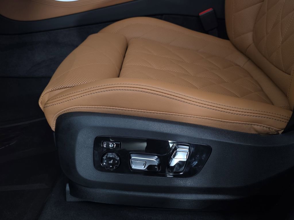 New 2026 BMW X5 xDrive40i w/ M Sport Package image 28