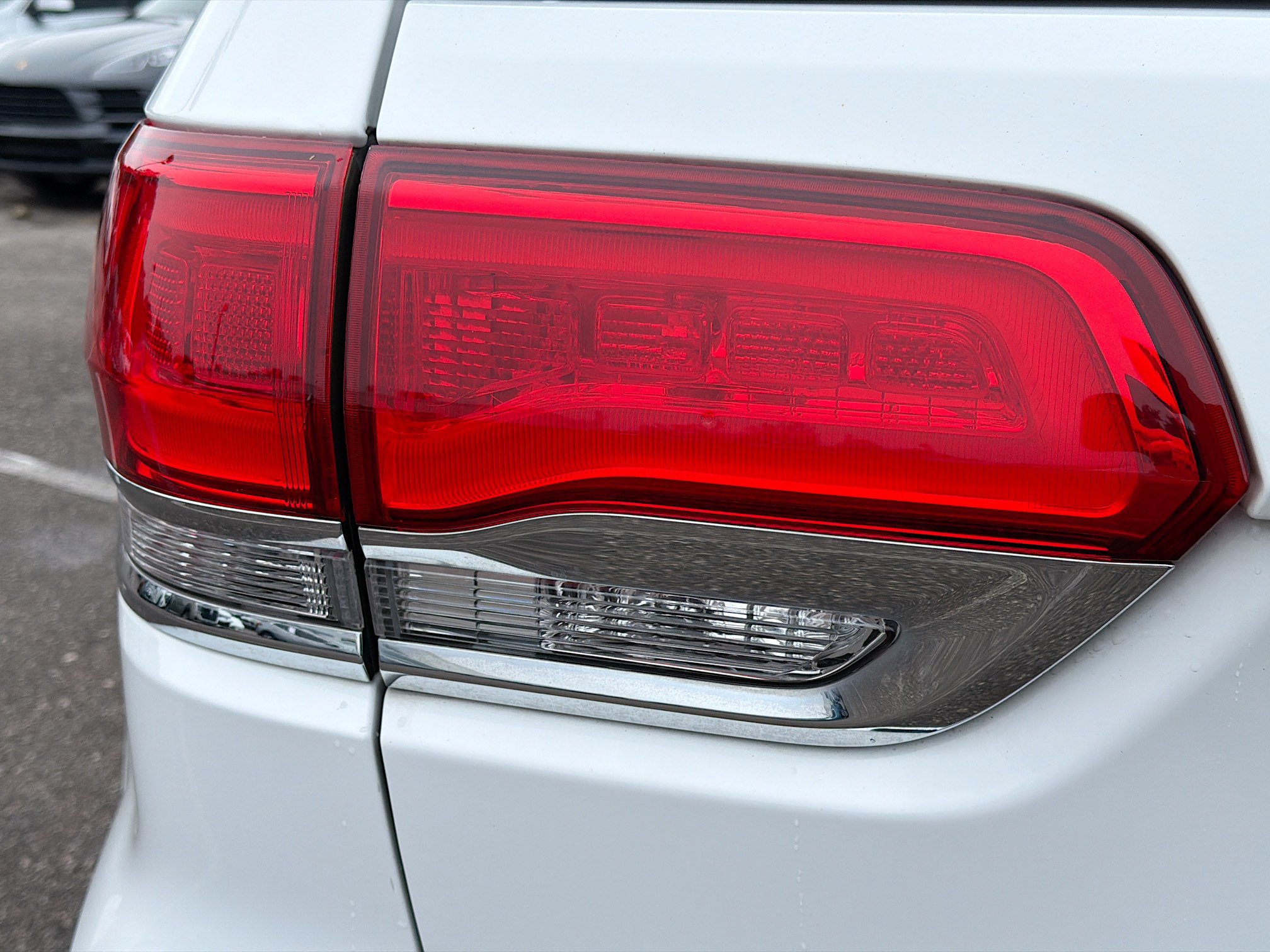 Used 2020 Jeep Grand Cherokee Overland image 10