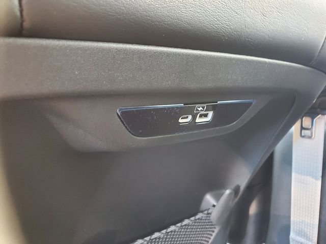 Certified 2023 Chrysler Pacifica Touring-L AWD/4WD image 23