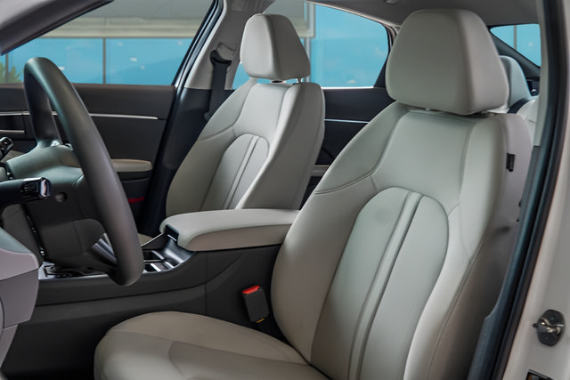 Certified 2025 Hyundai Sonata SE FWD image 31