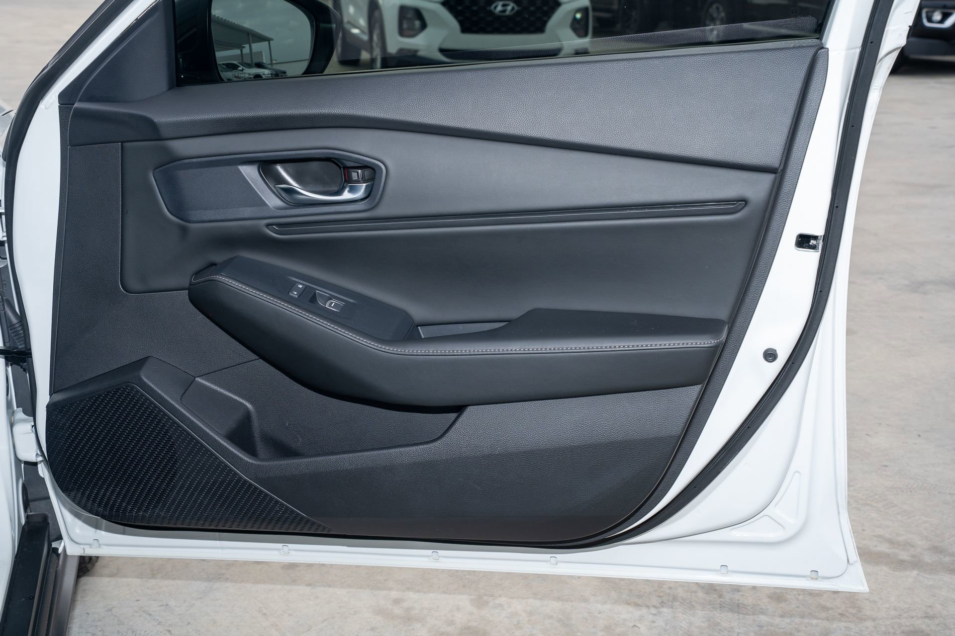 Used 2023 Honda Accord Sport image 13