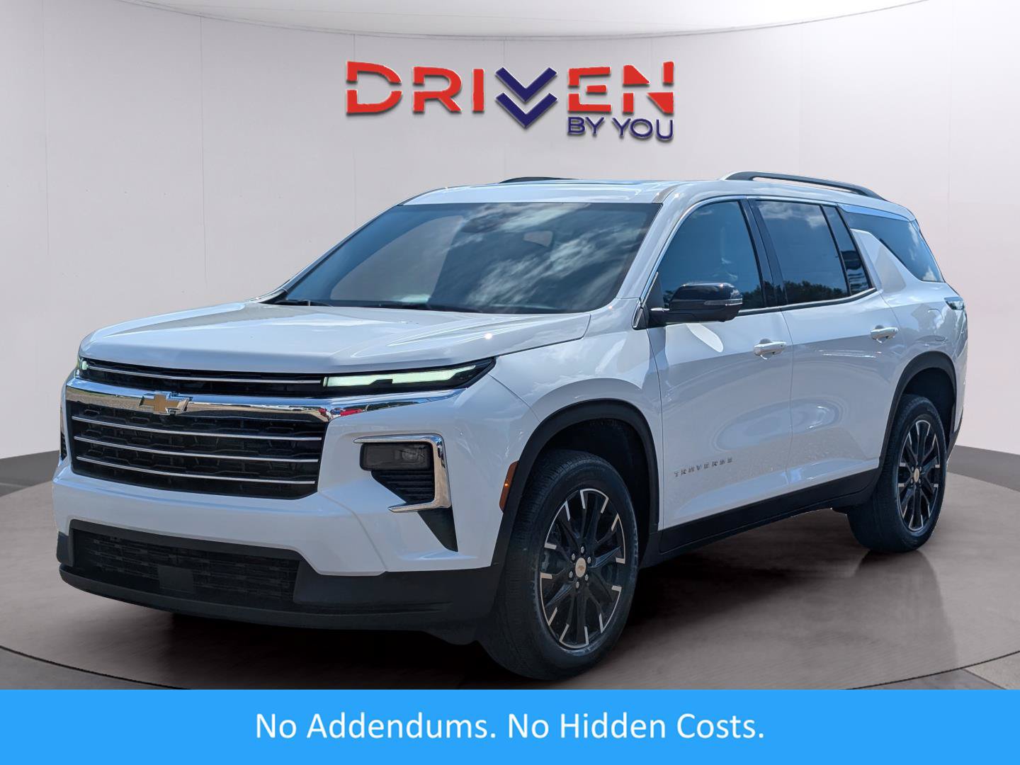 New 2026 Chevrolet Traverse LT w/ Sun and Wheel Package FWD image 1