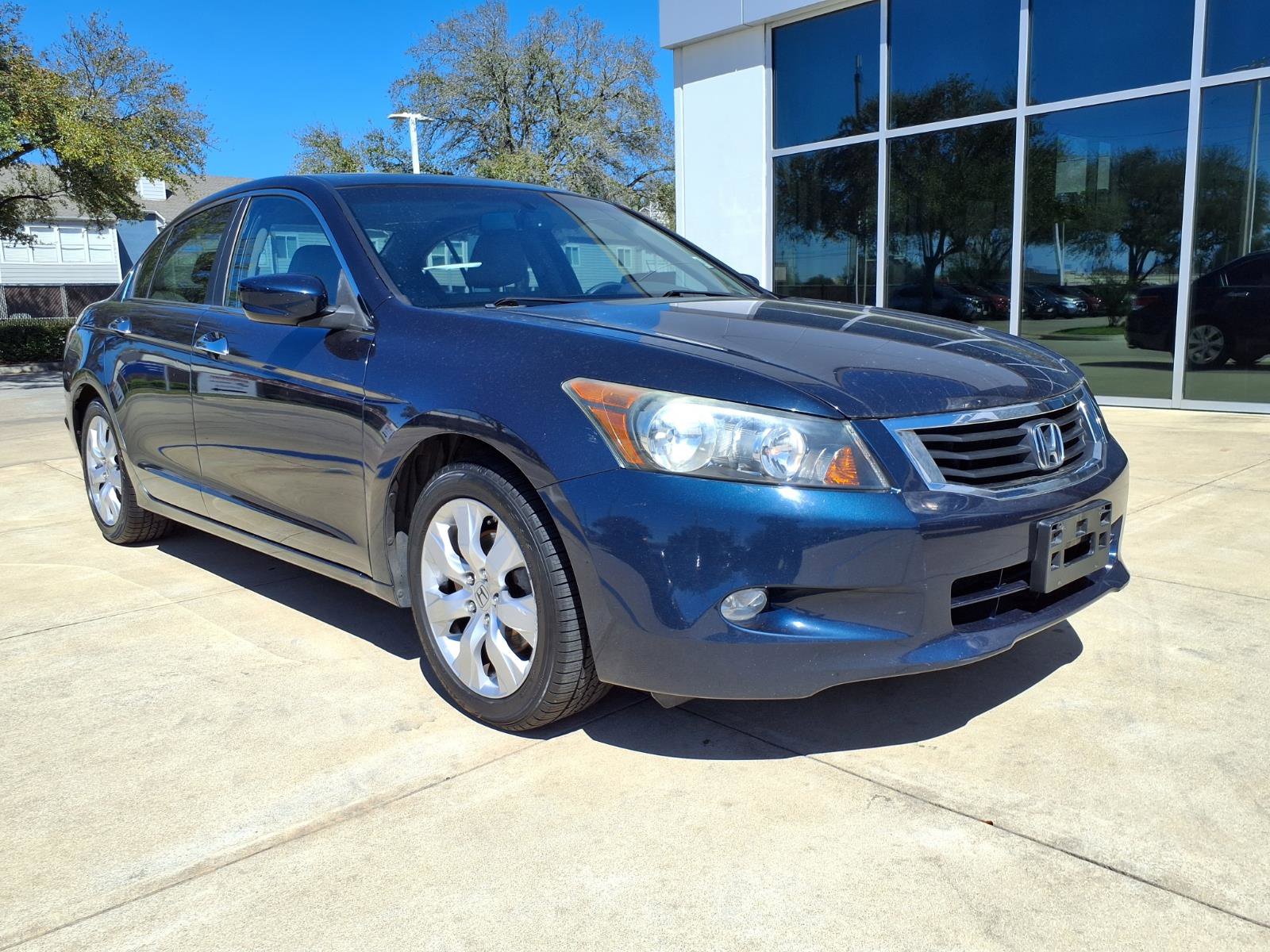 Used 2010 Honda Accord EX-L image 2