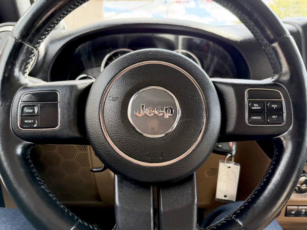 Used 2012 Jeep Wrangler Unlimited Sahara w/ Dual Top Group image 13