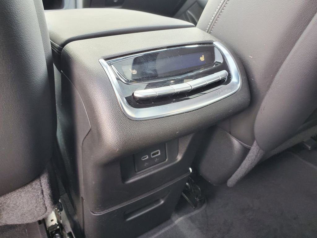 Used 2023 Cadillac XT6 Premium Luxury image 47