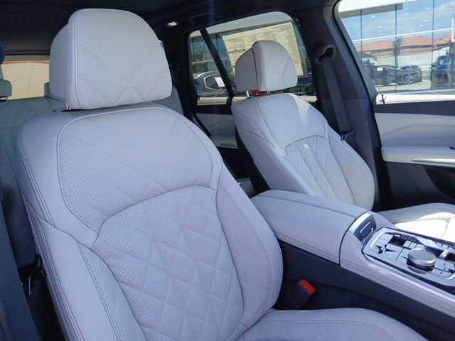 New 2026 BMW X5 sDrive40i RWD image 18