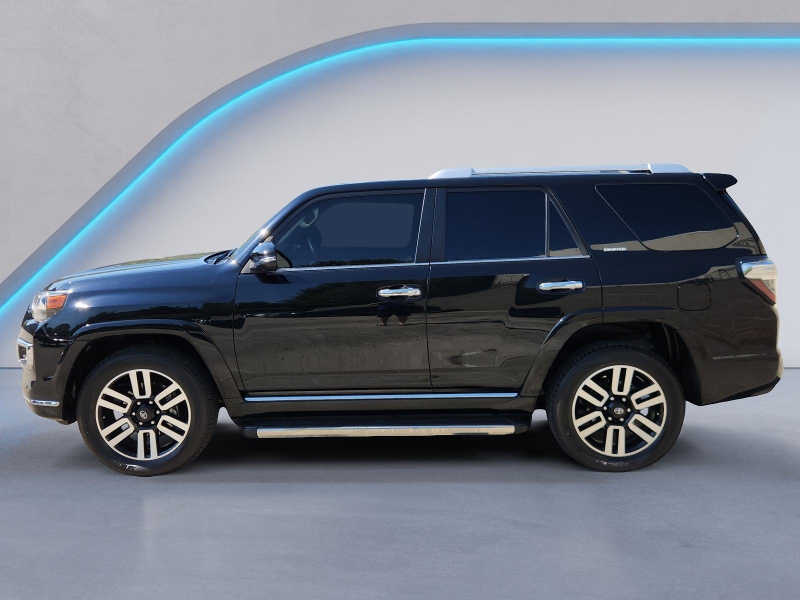 Used 2023 Toyota 4Runner Limited AWD/4WD image 6