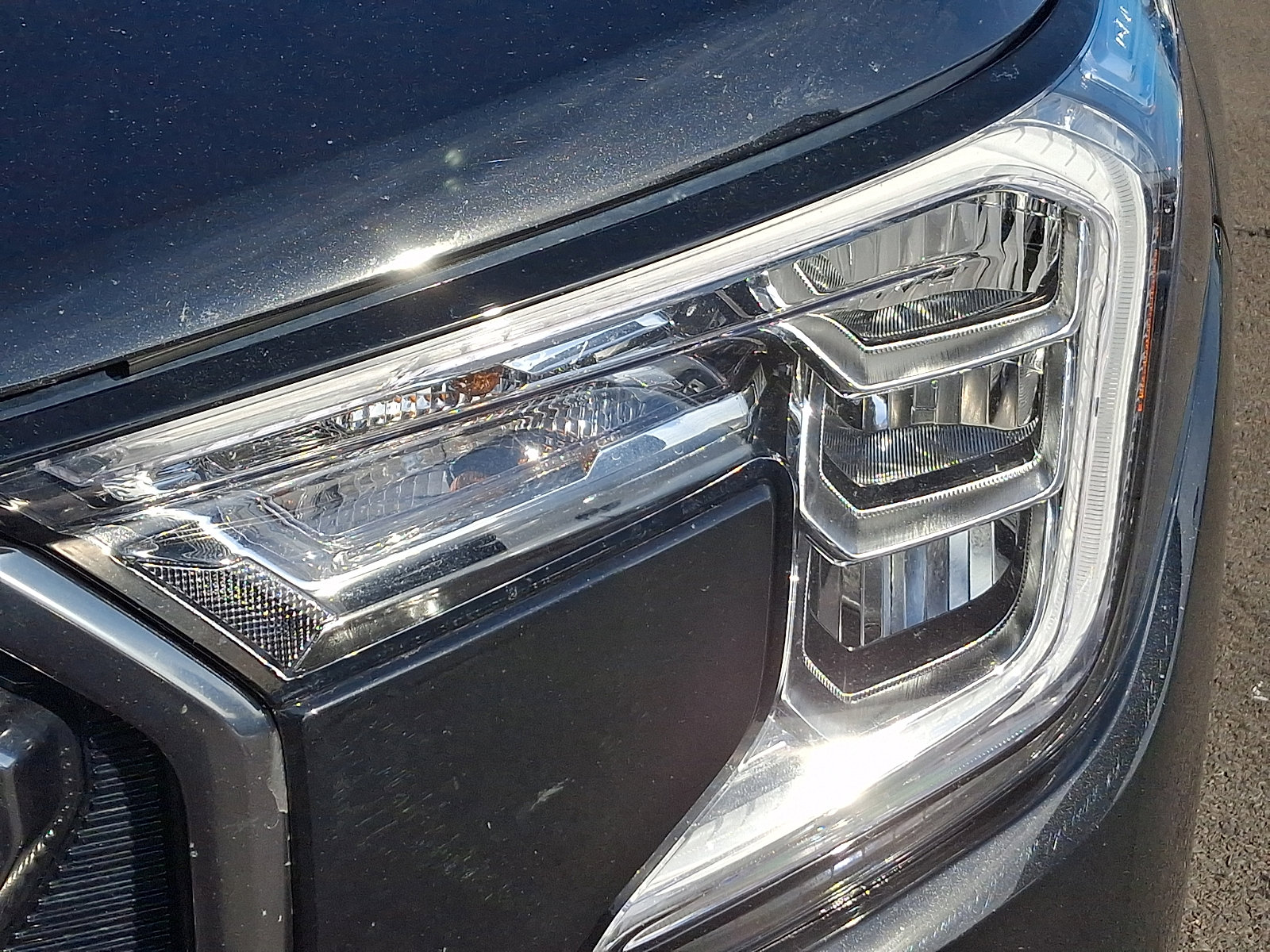 Used 2024 GMC Terrain AT4 image 9
