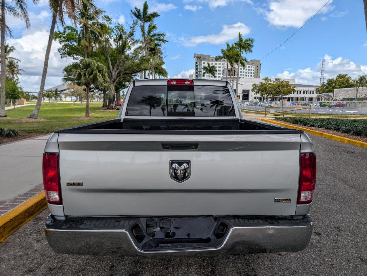 Used 2018 RAM 1500 Classic SLT image 7