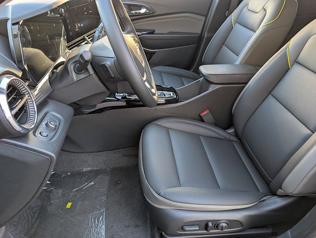 New 2026 Chevrolet Trax ACTIV w/ Driver Confidence Package FWD image 17