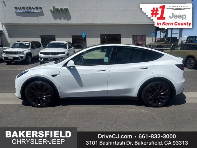 Used 2024 Tesla Model Y Performance AWD/4WD image 2