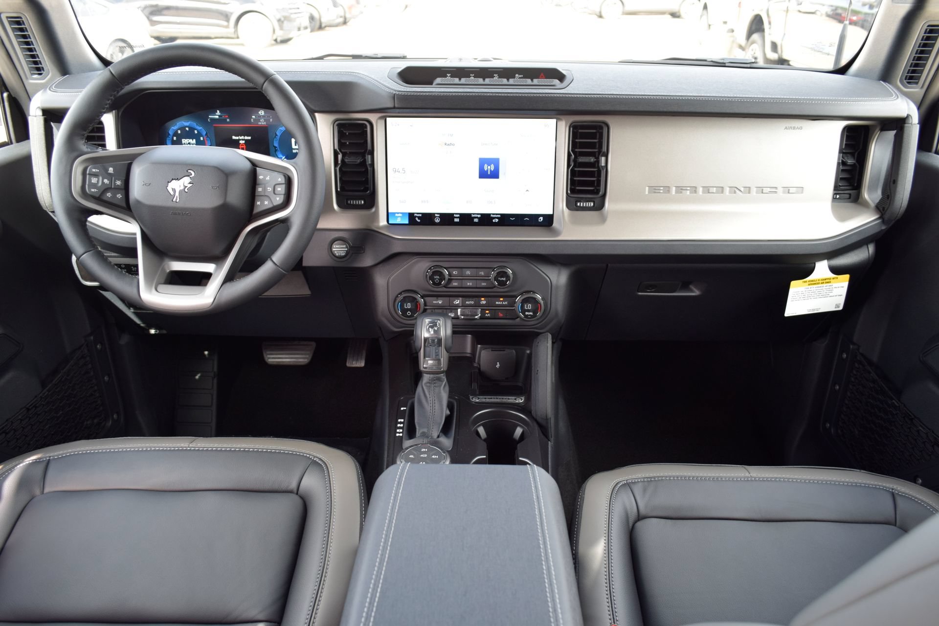 New 2026 Ford Bronco Outer Banks w/ Sasquatch Package AWD/4WD image 5