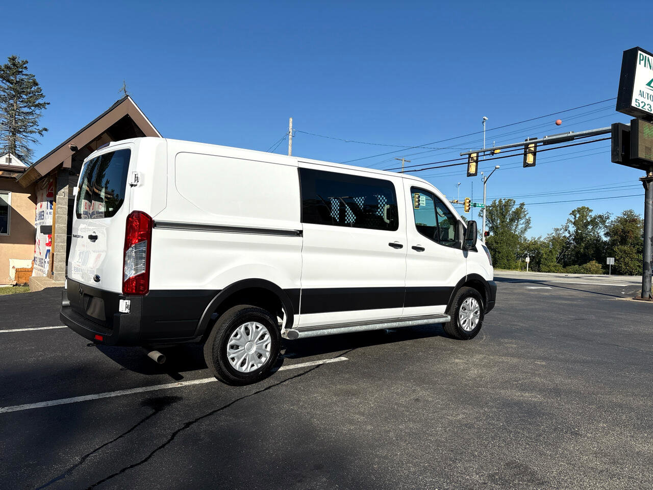 Used 2024 Ford Transit 250 Low Roof w/ Exterior Upgrade Package image 5