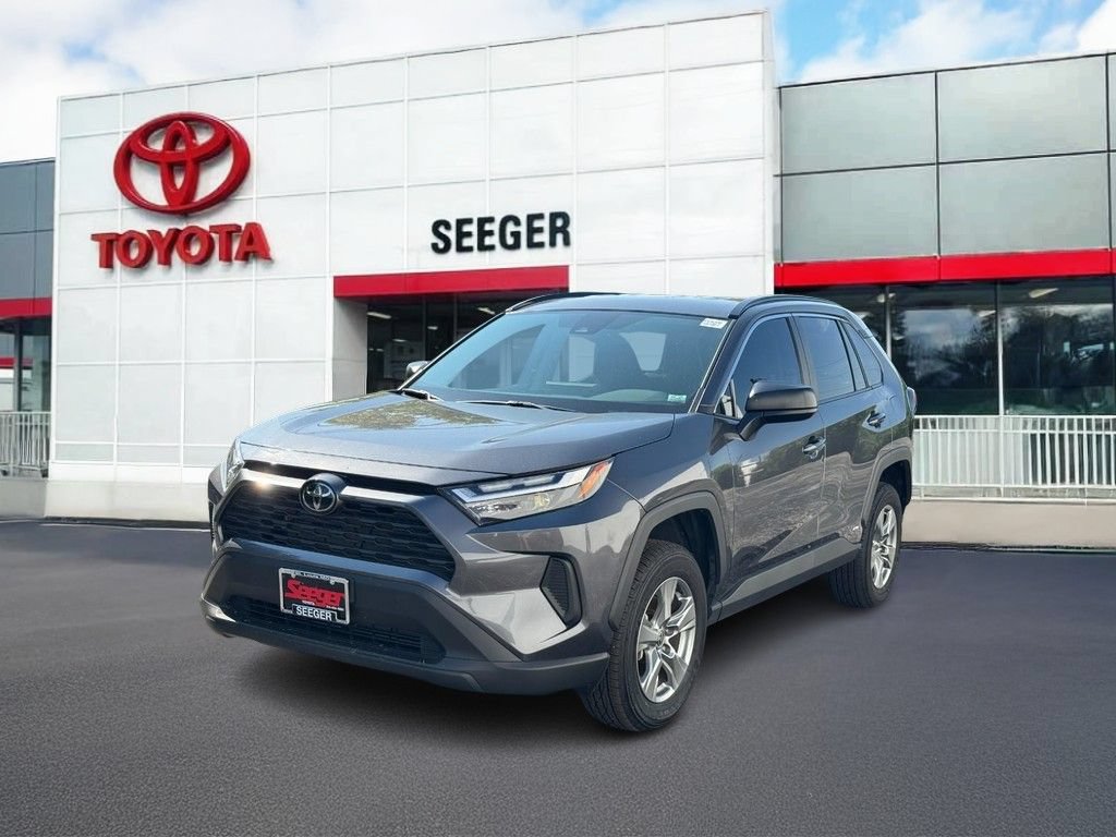 Certified 2025 Toyota RAV4 LE AWD/4WD image 11