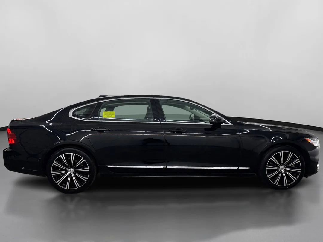Used 2024 Volvo S90 B6 Plus AWD/4WD image 11