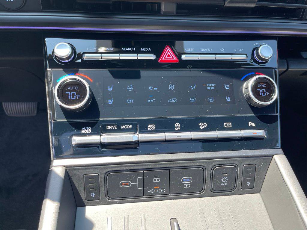 New 2025 Hyundai Santa Fe Calligraphy w/ Tow & Go Package AWD/4WD image 24