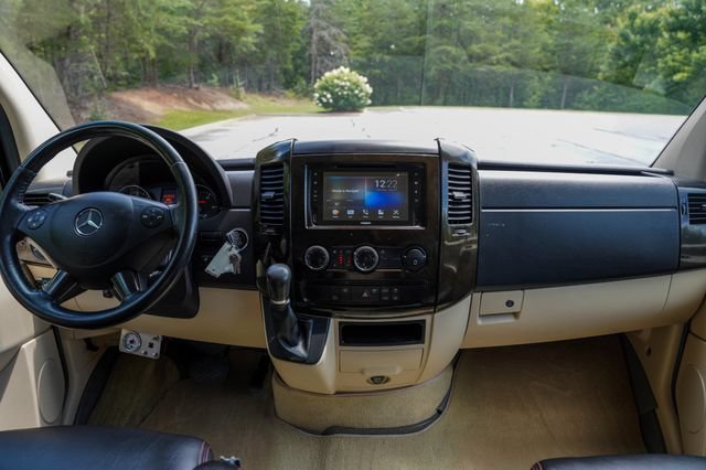 Used 2016 Mercedes-Benz Sprinter 2500 image 12