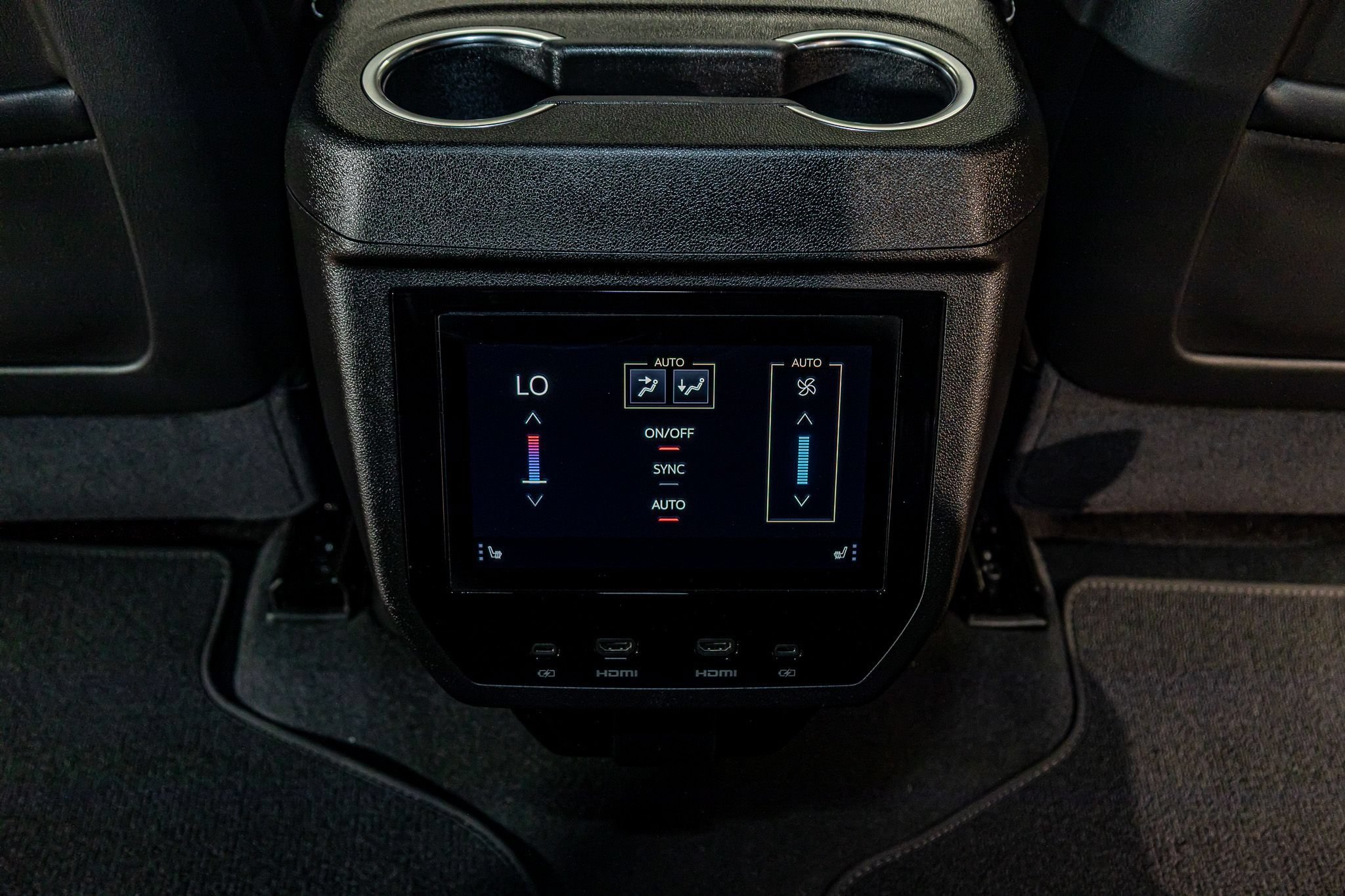 Used 2026 GMC Yukon AT4 Ultimate AWD/4WD image 25