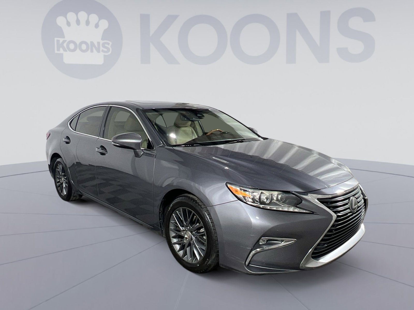 Used 2016 Lexus ES 350 w/ Luxury Package w/Wood Trim image 10