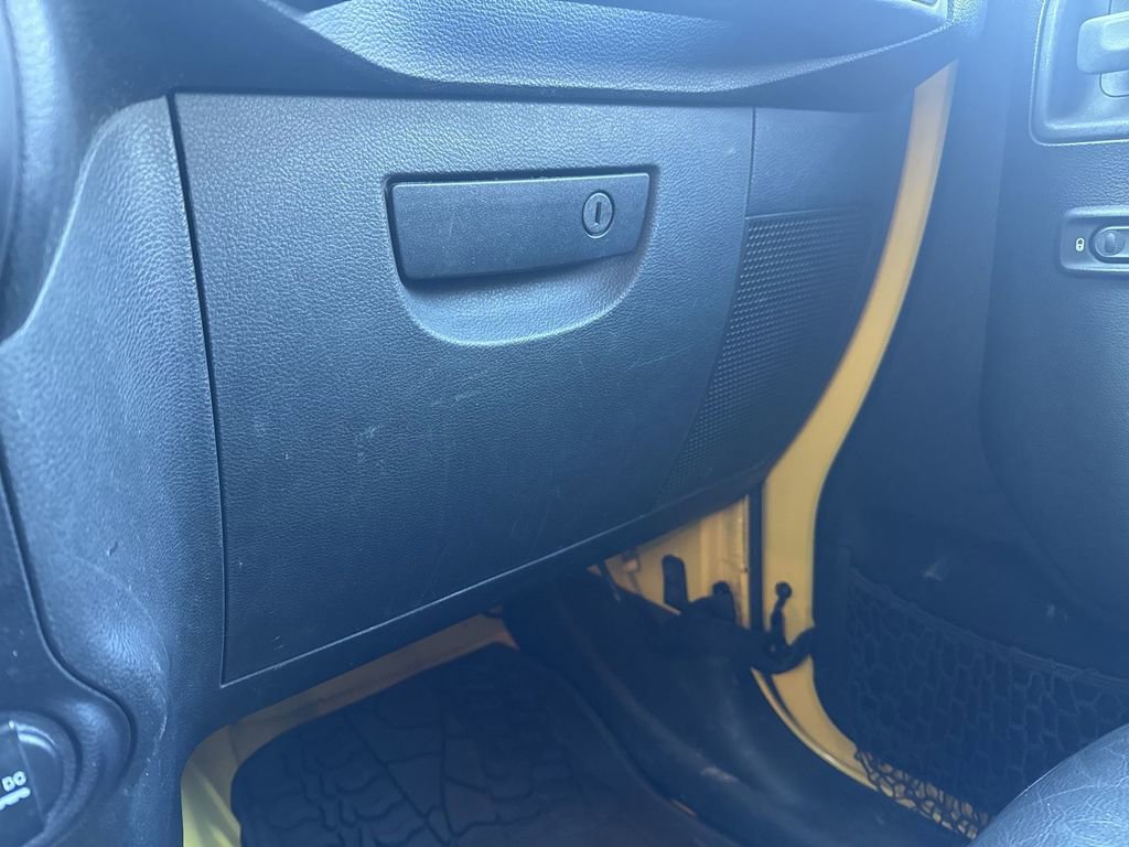 Used 2015 Jeep Wrangler Unlimited Sahara AWD/4WD image 33