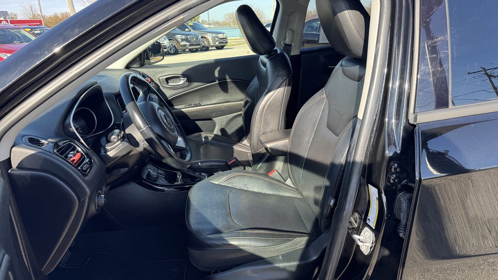 Used 2019 Jeep Compass Limited image 15