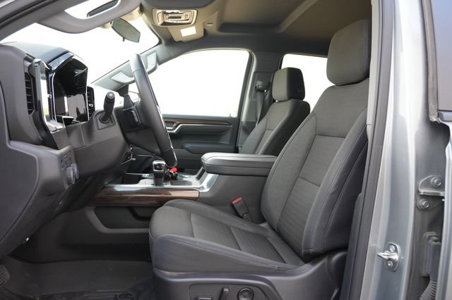 Used 2025 Chevrolet Silverado 1500 LT Trail Boss w/ Convenience Package II AWD/4WD image 11