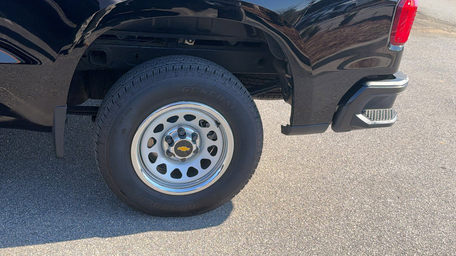 Used 2026 Chevrolet Silverado 1500 W/T w/ WT Value Package image 12