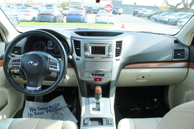 Used 2014 Subaru Outback 2.5i Limited AWD/4WD image 16