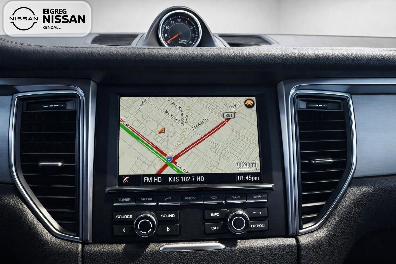 Used 2016 Porsche Macan Turbo image 16