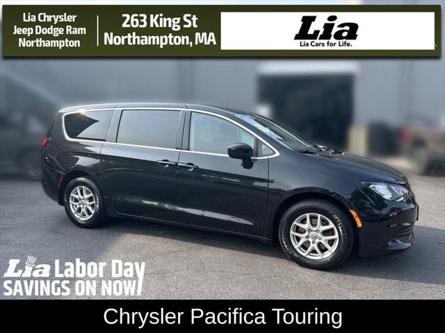 Certified 2017 Chrysler Pacifica Touring FWD video 1